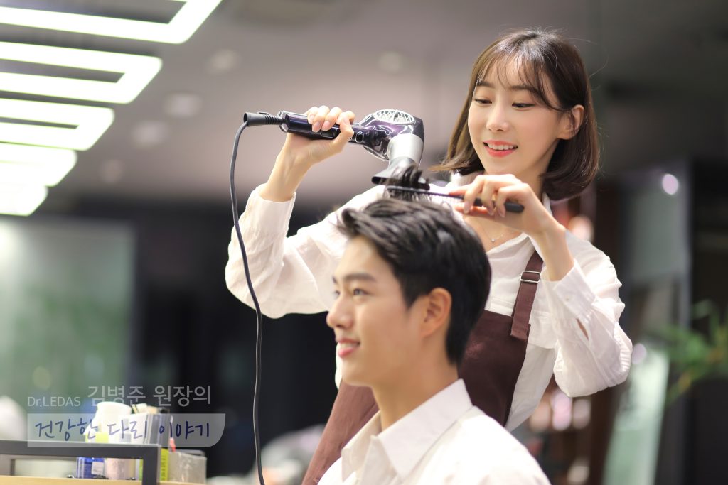 다리 붓기 미용사 하지정맥류